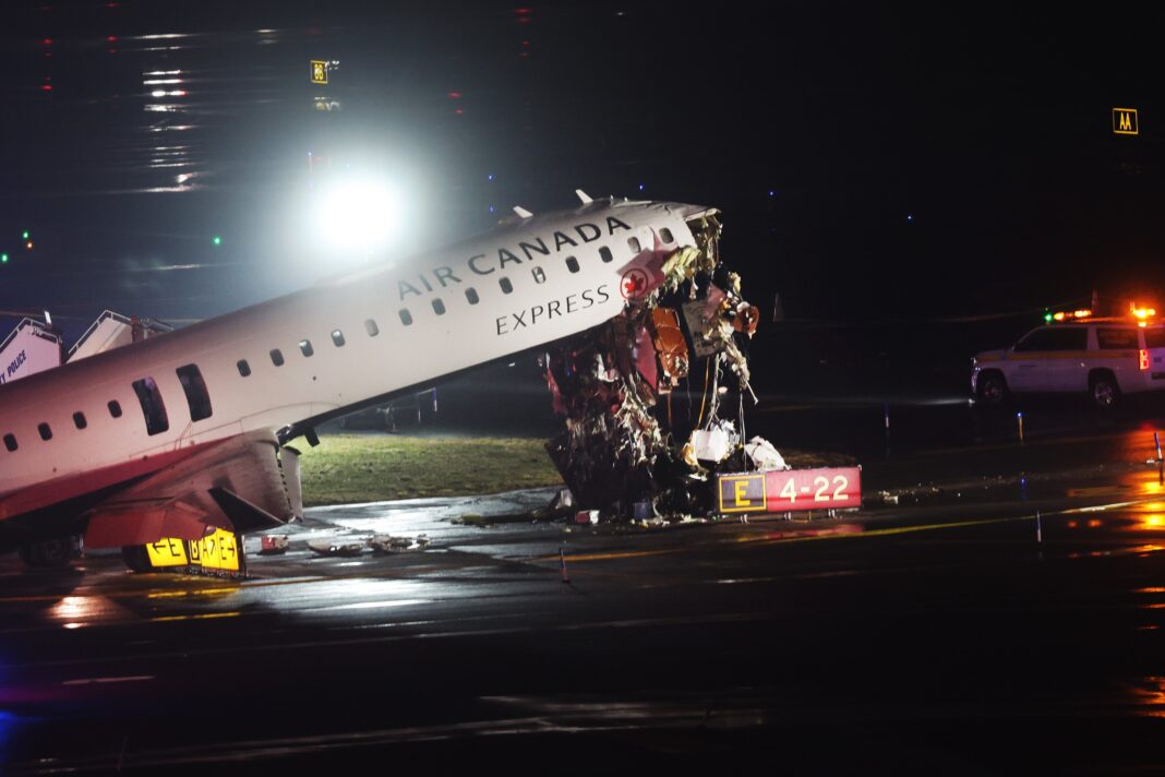 LaGuardia air visitors controllers left early earlier than lethal crash – NBC New York LaGuardia air visitors controllers left early earlier than lethal crash – NBC New York