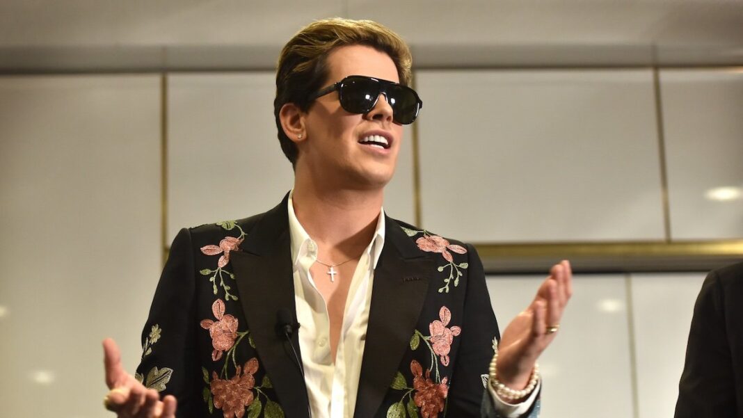 Milo Yiannopoulos arrested by ICE – NBC New York Milo Yiannopoulos arrested by ICE – NBC New York